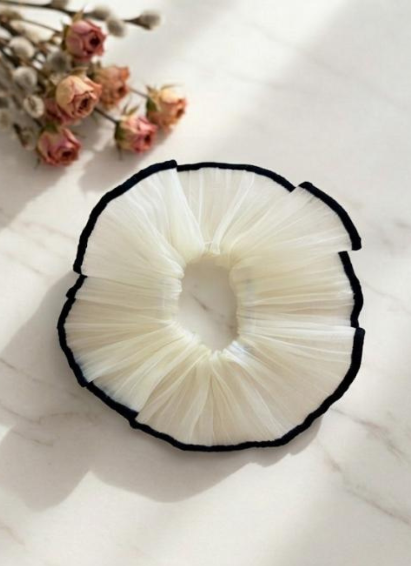 Élastique à étages crème